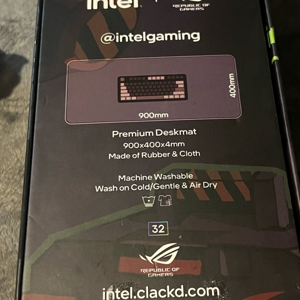 Intel Gaming Mouse Pad - Multicolor Street Art Design - Picture 3 of 8